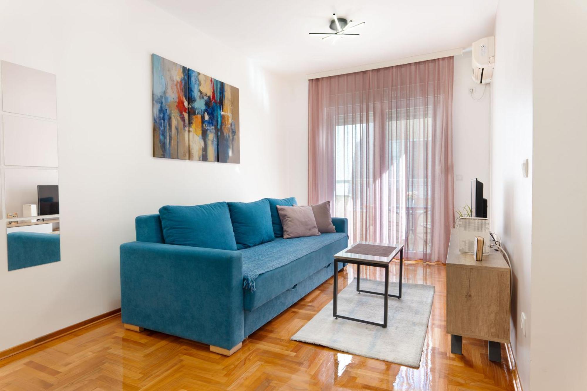 Harizma Apartmani クラグイェヴァツ エクステリア 写真